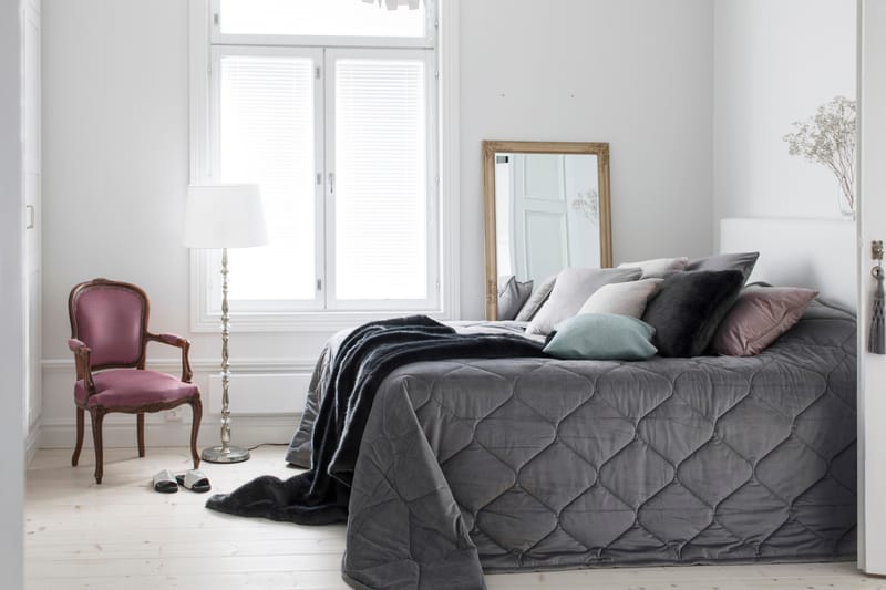 Manuel Överkast 260x160 cm - Grå - Textil & mattor - Sängkläder - Överkast - Överkast dubbelsäng