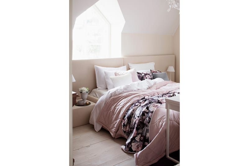 Manuel Överkast 260x160 cm - Rosa - Textil & mattor - Sängkläder - Överkast - Överkast dubbelsäng