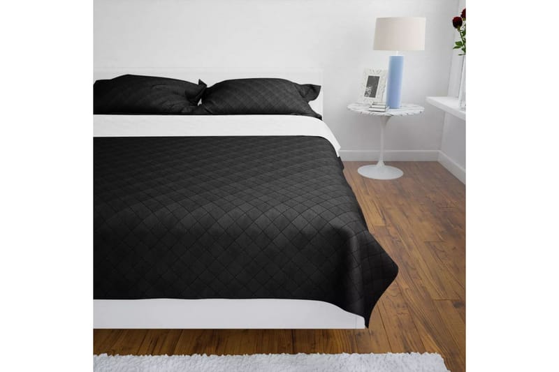 Dubbelsidigt vadderat överkast svart/vit 230x260 cm - Svart/Vit - Textil & mattor - Sängkläder - Överkast