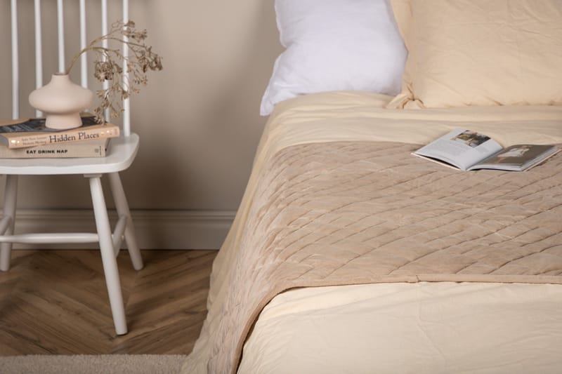 Jilly Överkast 80x260 cm - Beige - Textil & mattor - Sängkläder - Överkast - Överkast dubbelsäng