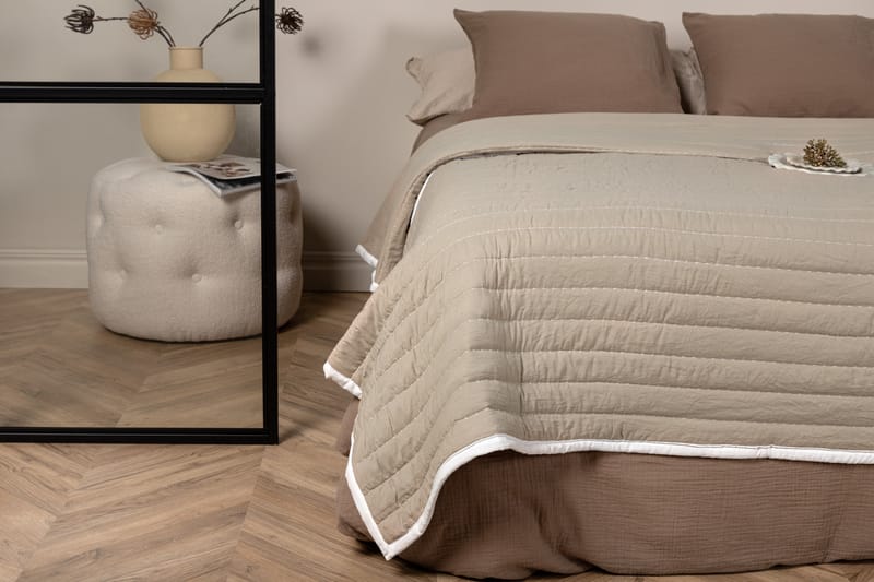 Juni Överkast 180x260 cm - Beige - Textil & mattor - Sängkläder - Överkast - Överkast dubbelsäng