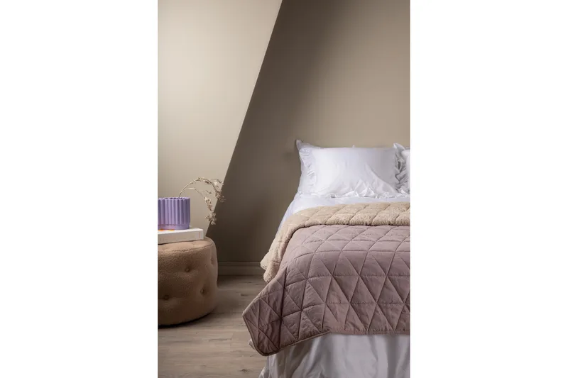 Nilla Överkast 150x250 cm - Ljusrosa - Textil & mattor - Sängkläder - Överkast - Överkast dubbelsäng