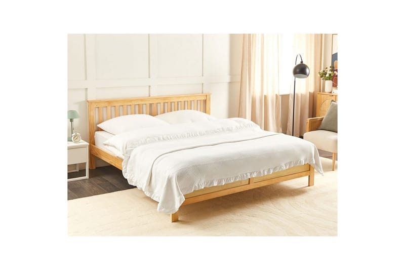 Sängöverkast Hatton Vit, 240x220 cm - Vit, 240x220 cm - Textil & mattor - Sängkläder - Överkast - Överkast dubbelsäng