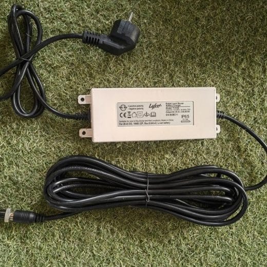 Robotgräsklippare 1500m² | Lyfco E1800-1 WiFi - Trädgård & spabad - Trädgårdsmaskiner - Gräsklippare - Robotgräsklippare