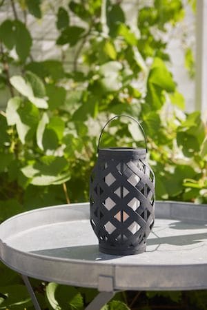 Flame Black Lykta 15 cm - svart - Trädgård & spabad - Utemiljö - Altan & terrass - Altanbelysning
