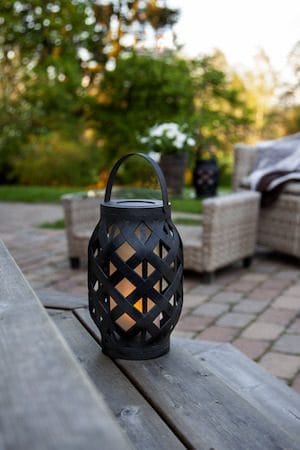 Flame Black Lykta 15 cm - svart - Trädgård & spabad - Utemiljö - Altan & terrass - Altanbelysning