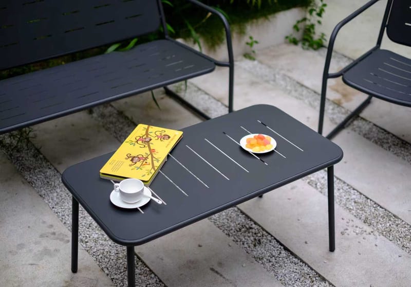 Loungegrupp i stål | Svart loungeset med bord, stol och bänk | Isac - Trädgård & spabad - Utemiljö - Altan & terrass - Altanmöbler