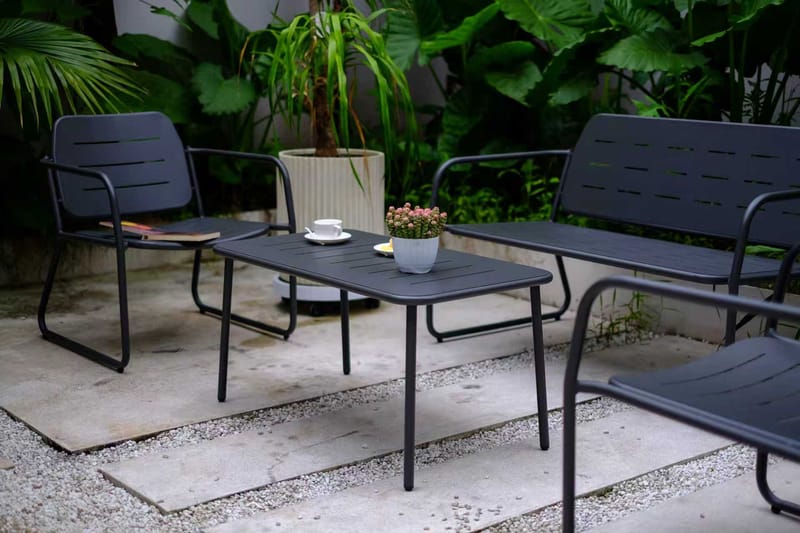 Loungegrupp i stål | Svart loungeset med bord, stol och bänk | Isac - Trädgård & spabad - Utemiljö - Altan & terrass - Altanmöbler