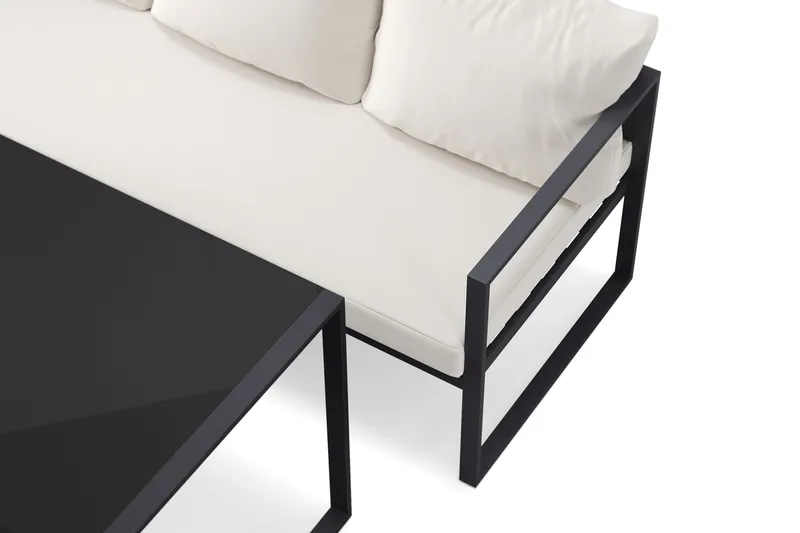 Silvia Loungegrupp i metall utomhus med soffbord med glasskiva och soffa med vita dynor - Svart - Trädgård & spabad - Utemiljö - Altan & terrass - Altanmöbler