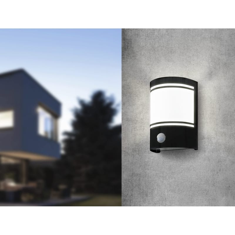 Utvändig vägglampa Cerno med sensor - Svart - Trädgård & spabad - Utemiljö - Entré - Entrébelysning