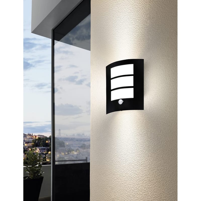 Utvändig vägglampa City med sensor - Svart - Trädgård & spabad - Utemiljö - Entré - Entrébelysning