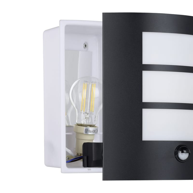 Utvändig vägglampa City med sensor - Svart - Trädgård & spabad - Utemiljö - Entré - Entrébelysning