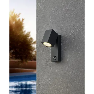 Utvändig vägglampa Sakeda med sensor - Antracit - Trädgård & spabad - Utemiljö - Entré - Entrébelysning