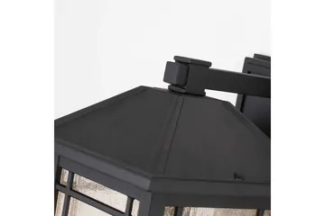 Utomhusvägglampa Quoizel Cedar Point 197x326x229 mm - 197x326x229 mm - Trädgård & spabad - Utemiljö - Entré - Entrébelysning