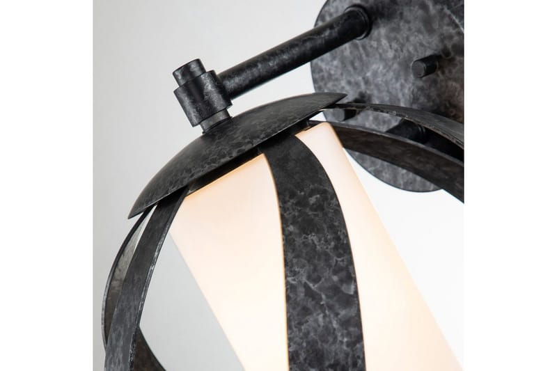 Utomhusvägglampa Quoizel Smed - Trädgård & spabad - Utemiljö - Entré - Entrébelysning