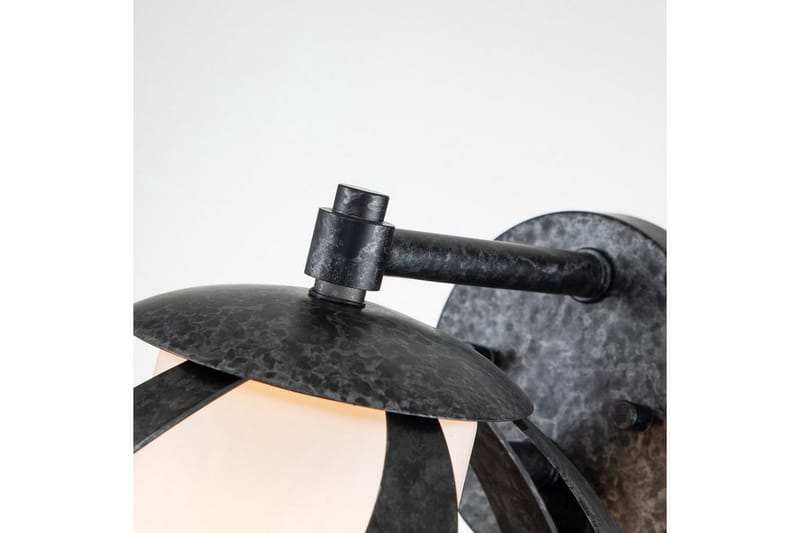 Utomhusvägglampa Quoizel Smed - Trädgård & spabad - Utemiljö - Entré - Entrébelysning