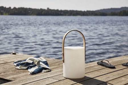 Lucie Lykta 19 cm - vit med brunt handtag - Trädgård & spabad - Utemiljö - Trädgårdsdekoration - Trädgårdsfigurer & trädgårdsprydnad - Utelykta