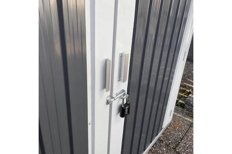 Cykelförråd 4,2m² för 4 cyklar - Trädgård & spabad - Uterum & fritidshus - Förråd & bodar - Cykelförråd & cykelställ