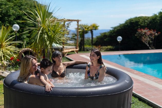 Spabad MSpa Rimba Urban för 6 personer - Inklusive Startpaket Spabadsrengöring - Trädgård & spabad - Utomhusbad - Spabad - Uppblåsbart spa