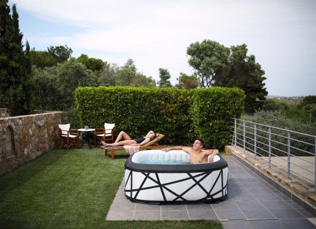 Spabad MSpa Soho Premium för 6 personer - Inklusive Startpaket Spabadsrengöring - Trädgård & spabad - Utomhusbad - Spabad - Uppblåsbart spa