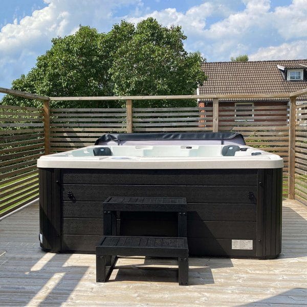 Spabad Poseidon– 5–6 personer | Lucite® akryl & Gecko® cirkulationspump | 2026 - Trädgård & spabad - Utomhusbad - Spabad - Utespa