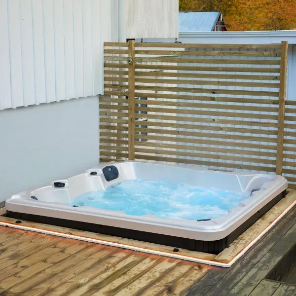 Spabad Poseidon– 5–6 personer | Lucite® akryl & Gecko® cirkulationspump | 2026 - Trädgård & spabad - Utomhusbad - Spabad - Utespa