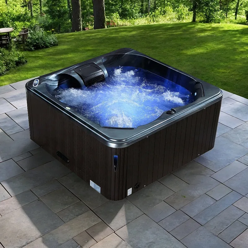 Spabad Foibe Blackline - 4 personer | Balboa VL260 | Lyfco - Trädgård & spabad - Utomhusbad - Spabad - Utespa