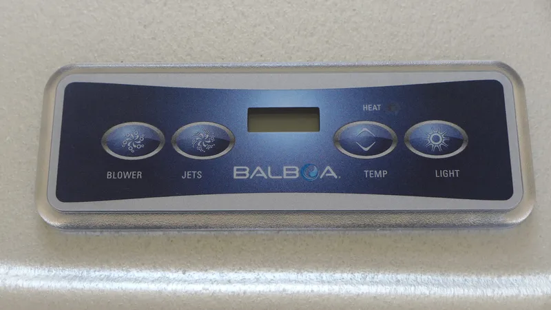 Spabad Relaxio - 4 personer | Lyfco - Trädgård & spabad - Utomhusbad - Spabad - Utespa