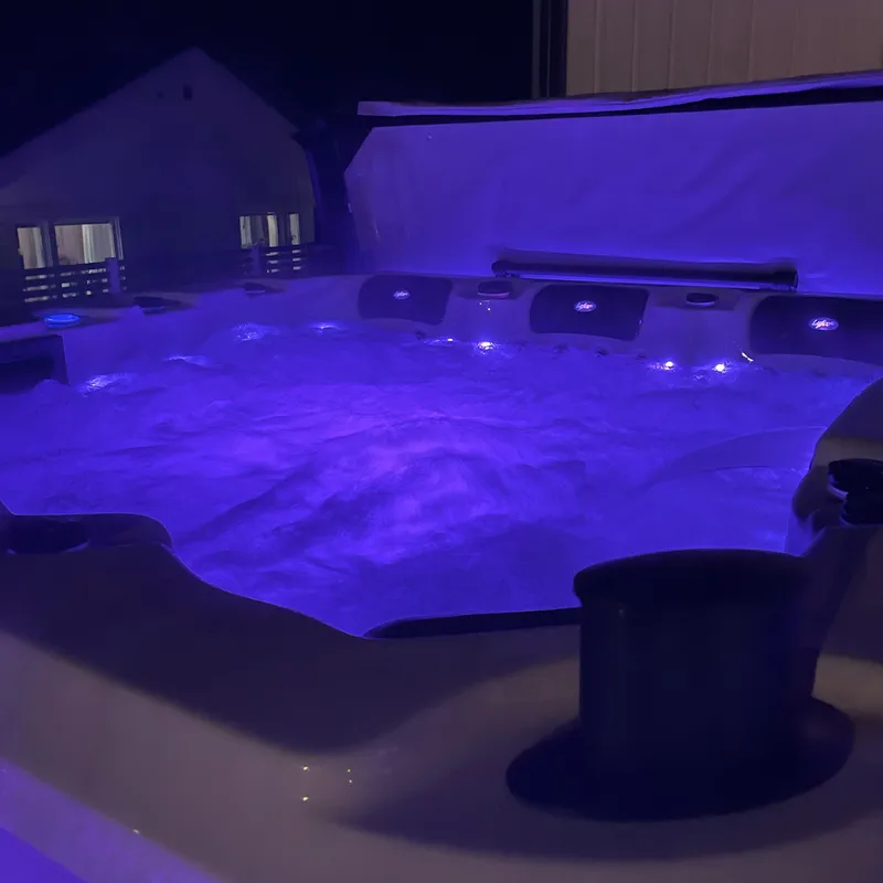 Spabad Vivid Dreams WiFi - 5-6 personer | Lyfco - Trädgård & spabad - Utomhusbad - Spabad - Utespa