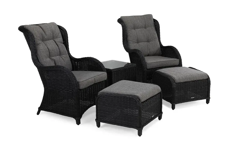 Marcus Caféset med 2 Öronlappsfåtöljer med Fotpall m Dyna - Svart - Utemöbler - Balkong - Balkongmöbler - Balkonggrupp & balkongset