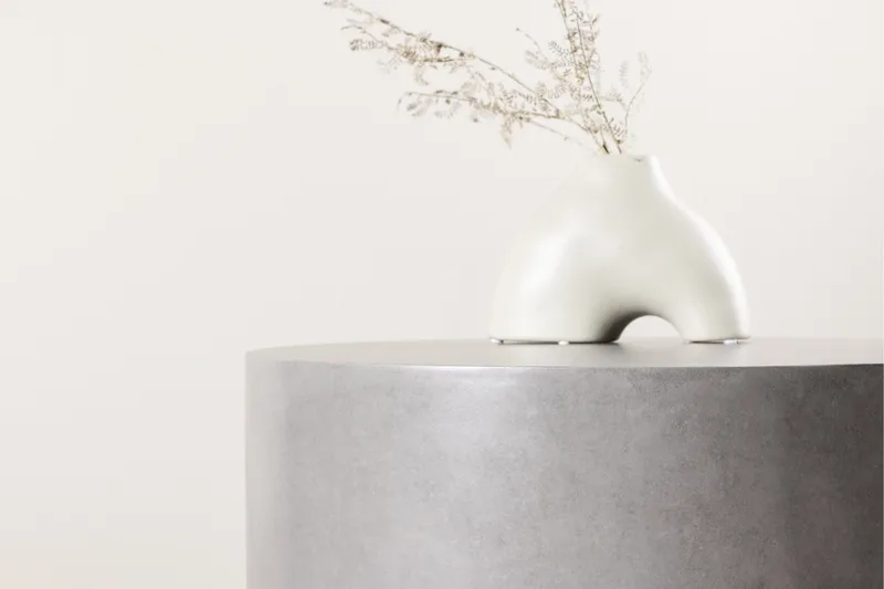 Lissabon Runt Sidobord och BlomUtebord Utomhus 60 cm - Grå - Utemöbler - Balkong - Balkongmöbler - Balkongbord