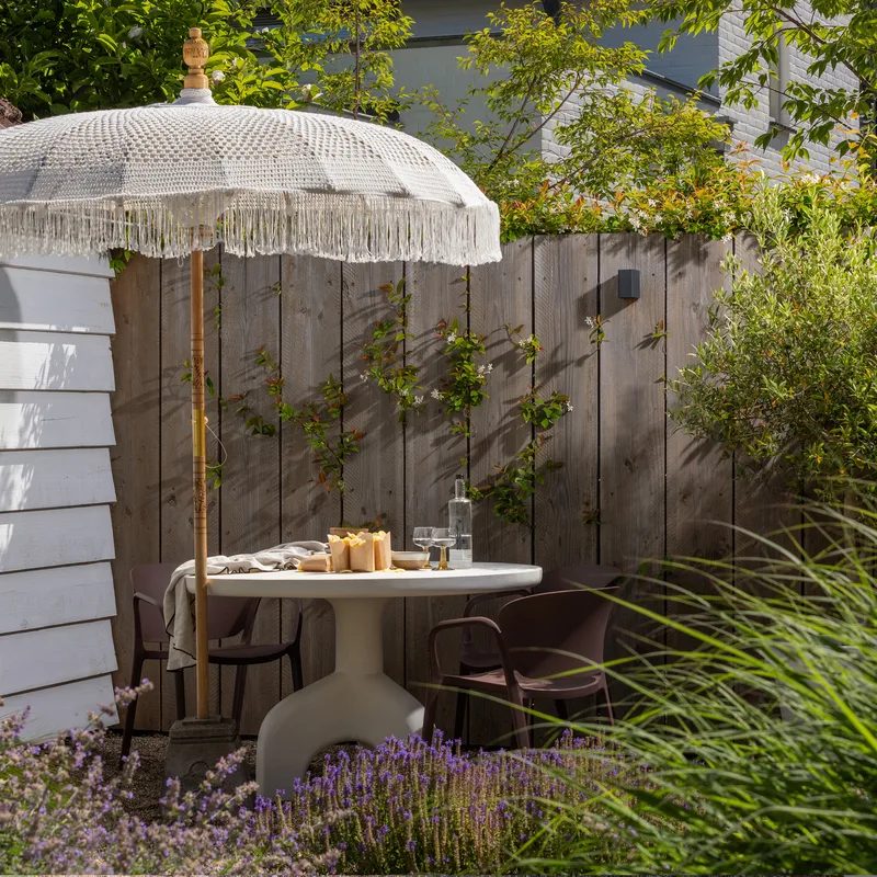 Matstol Bent Utomhus - Lila/Brun - Utemöbler - Balkong - Balkongmöbler - Balkongstol