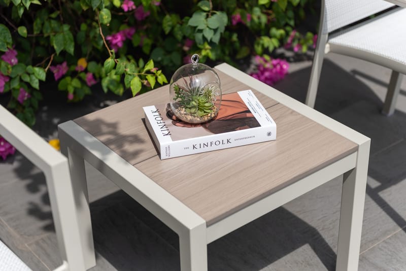 Sidobord för utomhusbruk Urbanite 50*50 cm - Ljusgrå - Utemöbler - Balkong - Balkongmöbler - Balkongbord