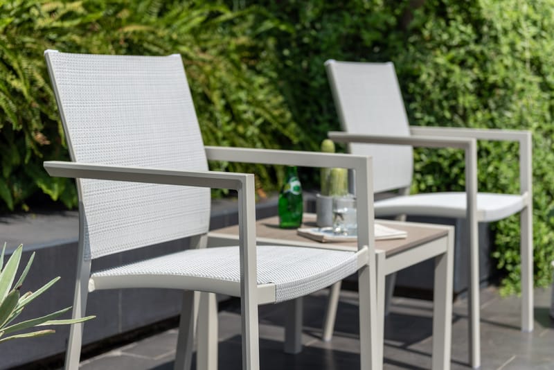 Sidobord för utomhusbruk Urbanite 50*50 cm - Ljusgrå - Utemöbler - Balkong - Balkongmöbler - Balkongbord