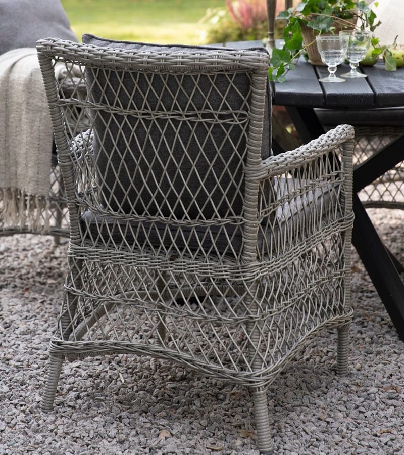 Utematstol i grå rotting med dyna - Grå - Utemöbler - Balkong - Balkongmöbler - Balkongstol