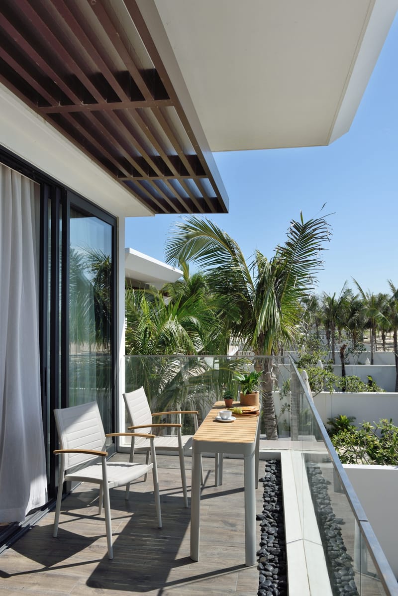 Utomhus balkongset Portals balkongbord + 2 carver carver-stolar - ljus ecru/korallsand - Utemöbler - Balkong - Balkongmöbler - Balkonggrupp & balkongset