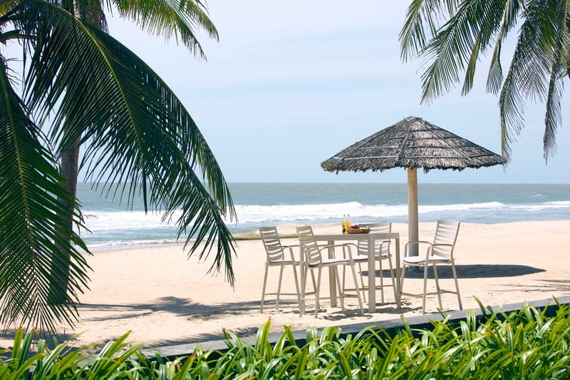 Utomhus barset Portals barbord + 4 barstolar - ljus ecru/korallsand - Utemöbler - Utestol & trädgårdsstol - Barstol utomhus