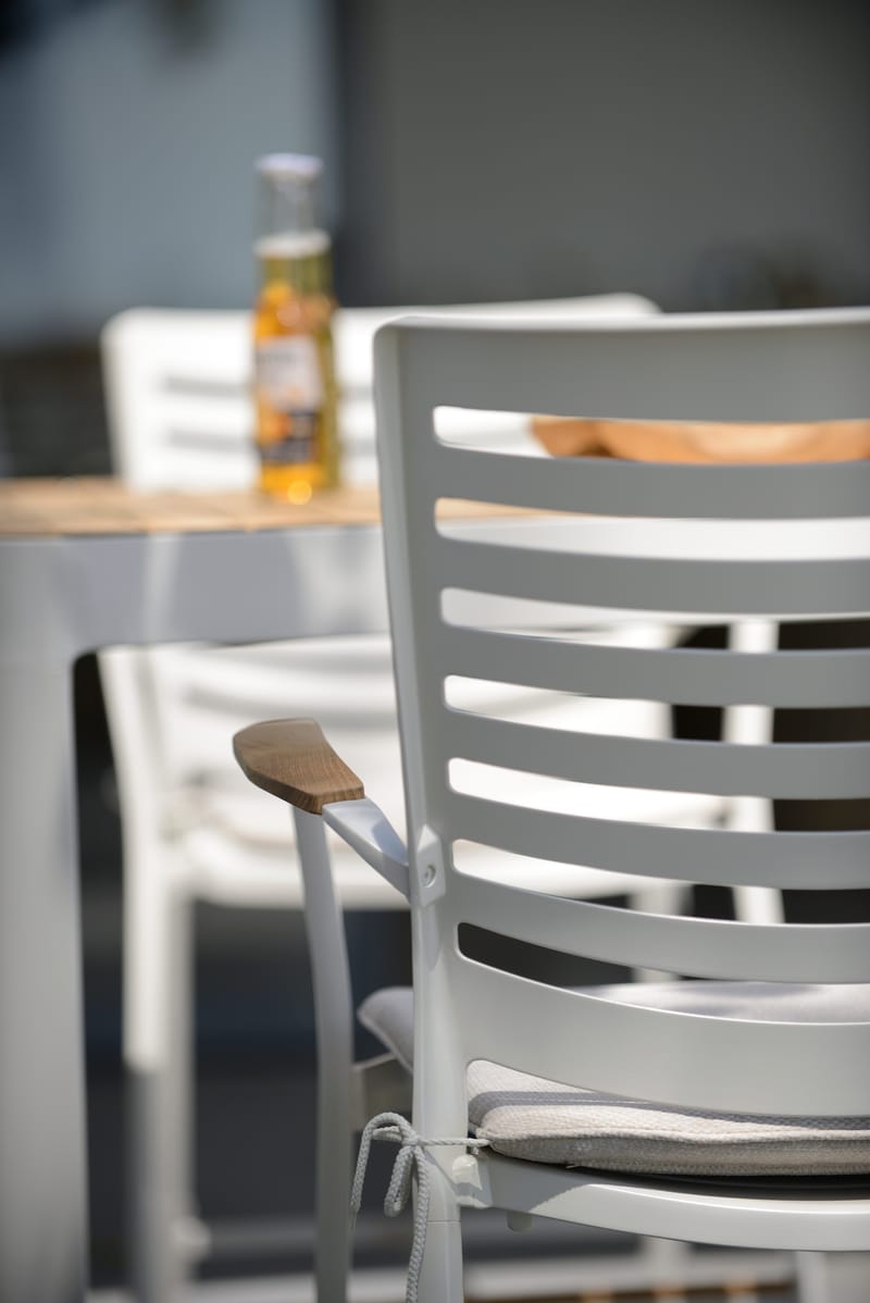 Utomhus barset Portals barbord + 4 barstolar - ljus ecru/korallsand - Utemöbler - Utestol & trädgårdsstol - Barstol utomhus