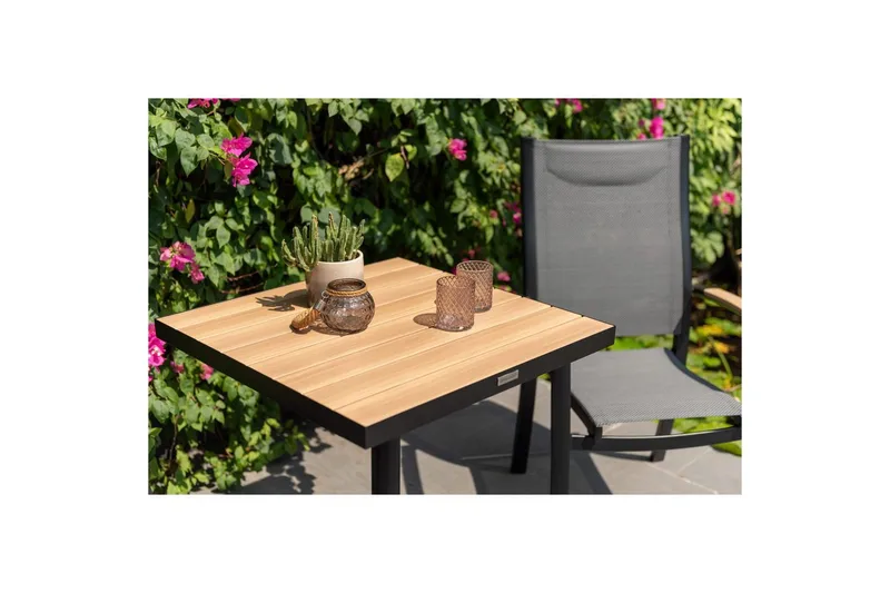 Utomhusmöbelgrupp Lifestyle Garden Panama 2x stapelbarfotölj & bistro bord - Utemöbler - Balkong - Balkongmöbler - Balkonggrupp & balkongset