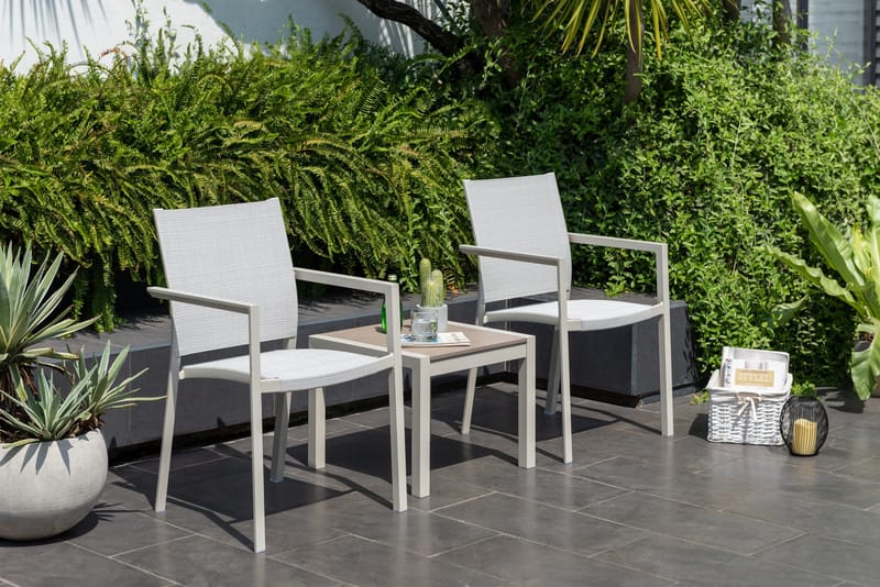 Utomhusset Urbanite sidobord 50 + 2 carverstolar - ljusgrå - Utemöbler - Balkong - Balkongmöbler - Balkonggrupp & balkongset