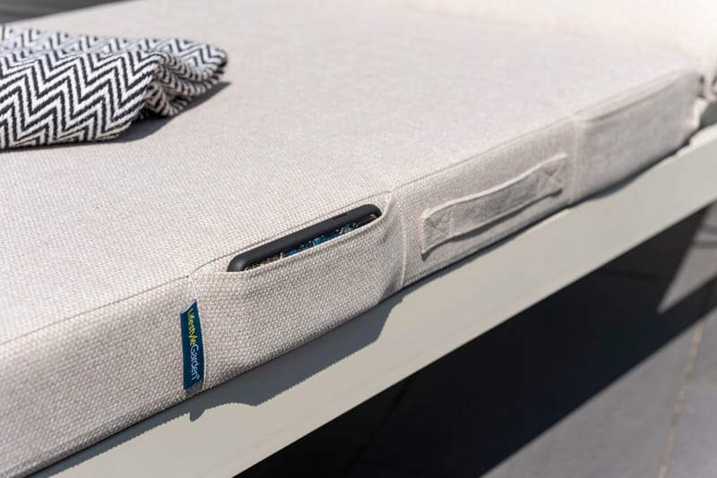 Utomhusset Portals solstol + C-shape sidobord - beige/trä - Utemöbler - Utestol & trädgårdsstol - Solstolar