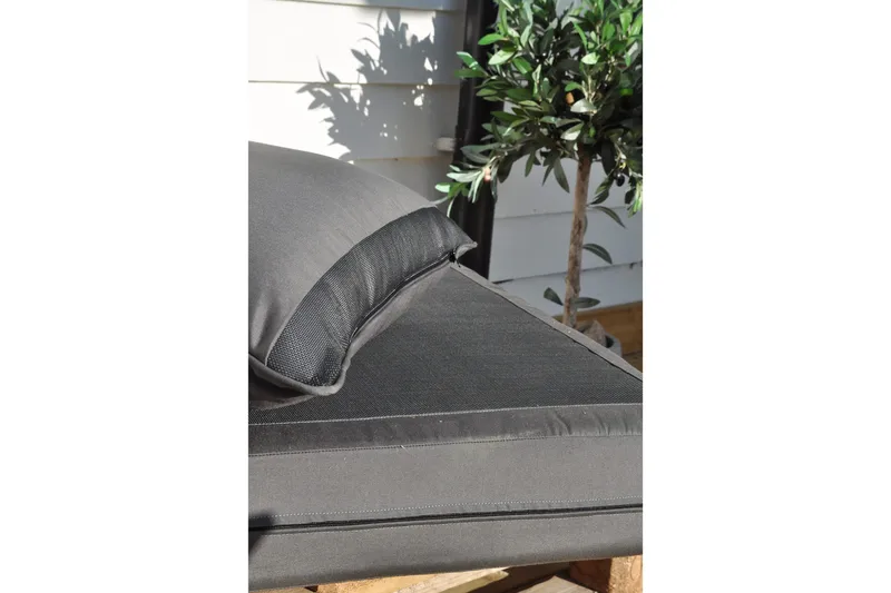 Royal Isolde Ryggdyna 65x45 cm Vattenavvisande Svart - Fritab - Utemöbler - Dynor - Sittdynor & ryggdynor utemöbler