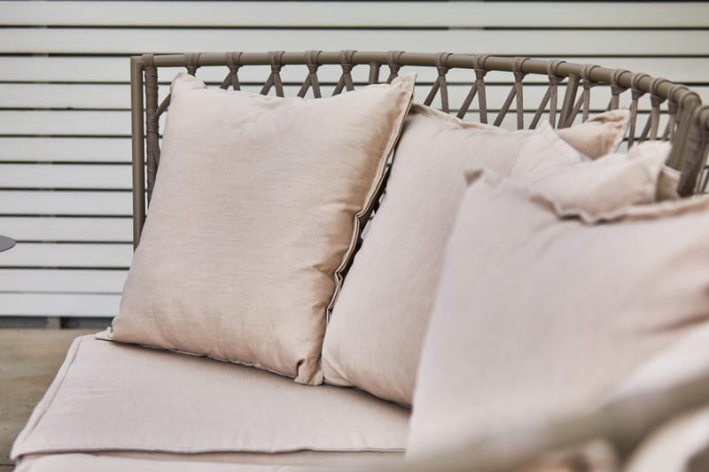 Hillerstorp Jet Set Loungesoffa 3-Sits - Beige - Utemöbler - Loungemöbler - Loungesoffa