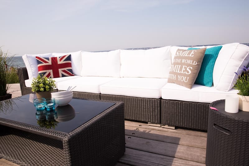 Bahamas Loungegrupp Utomhus - 4-sits Konstrotting Utemöbler Loungeset för Uteplats och Trädgård - Svart / Vita dynor / Plast - Trädgård & spabad - Utemiljö - Altan & terrass - Altanmöbler