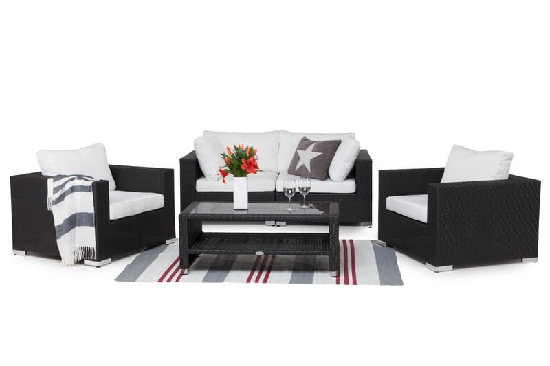 Bahamas Loungegrupp utomhus - Soffgrupp till trädgård 4-sits - Loungeset med två fåtöljer konstrotting utemöbler - Svart / Vita dynor - Trädgård & spabad - Utemiljö - Altan & terrass - Altanmöbler