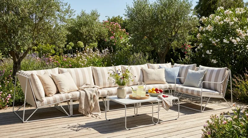 Usteryd utomhus rak 6-sits soffa med fåtölj - Beige/Striped - Utemöbler - Loungemöbler - Soffgrupp utomhus