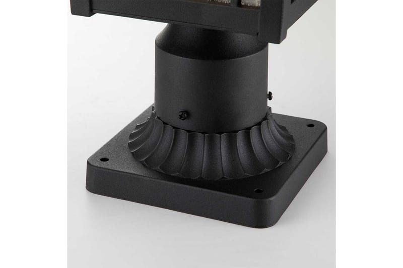 Sockellampa Quoizel Cedar Point - Belysning & el - Utomhusbelysning - Stolplykta