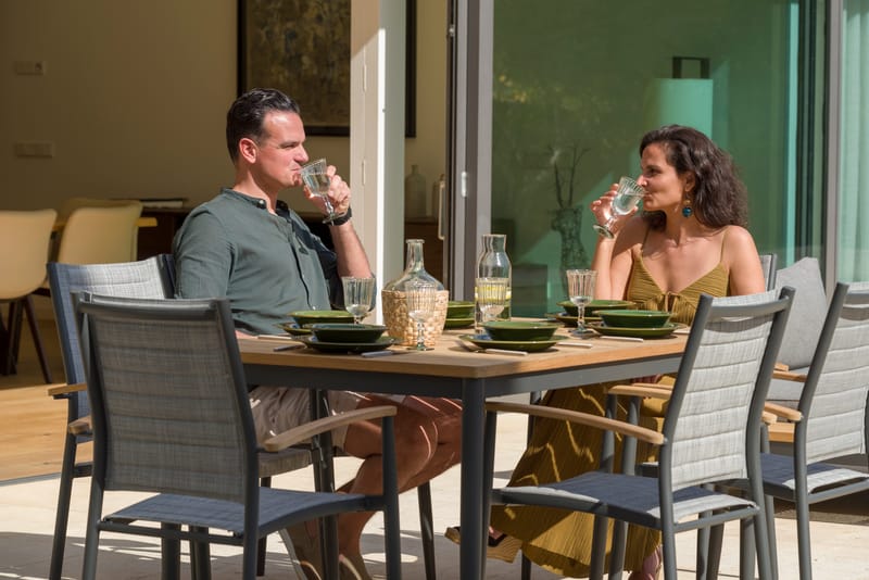 Bord för utomhusbruk TOPAZ 144 cm - trä/grå - Utemöbler - Utebord & trädgårdsbord - Matbord utomhus