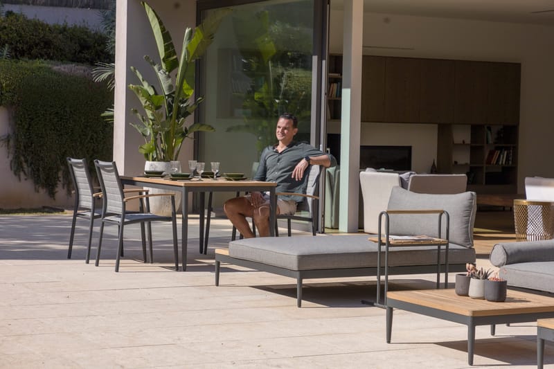 Bord för utomhusbruk TOPAZ 144 cm - trä/grå - Utemöbler - Utebord & trädgårdsbord - Matbord utomhus