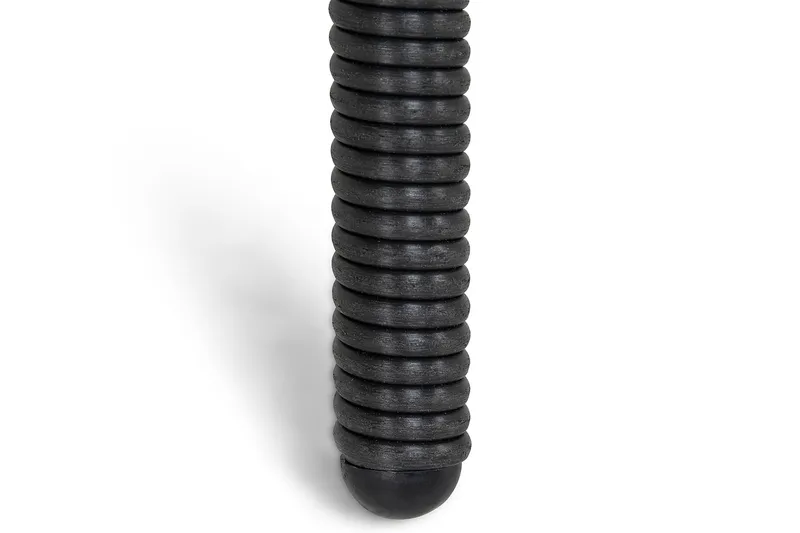 Marcus Stort Runt Matbord Utomhus 140 cm – Utebord i konstrotting med glasskiva för Uteplats och Trädgård - Svart - Utemöbler - Utebord & trädgårdsbord - Matbord utomhus